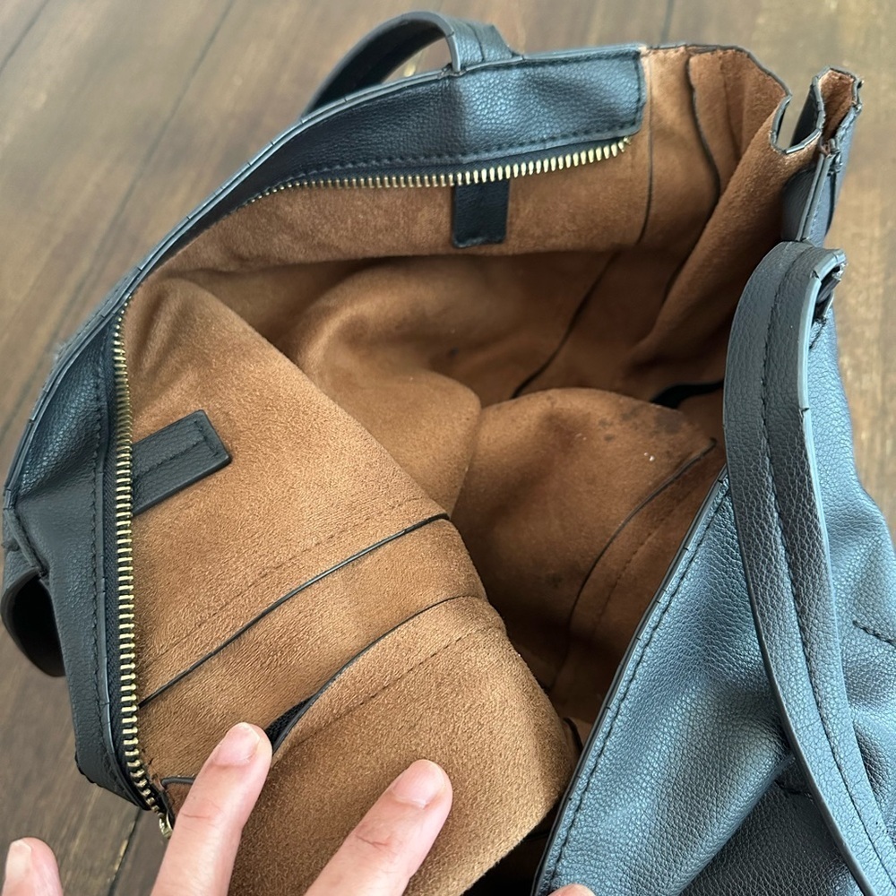 Anthropologie faux leather tote bag - Picture 13 of 16